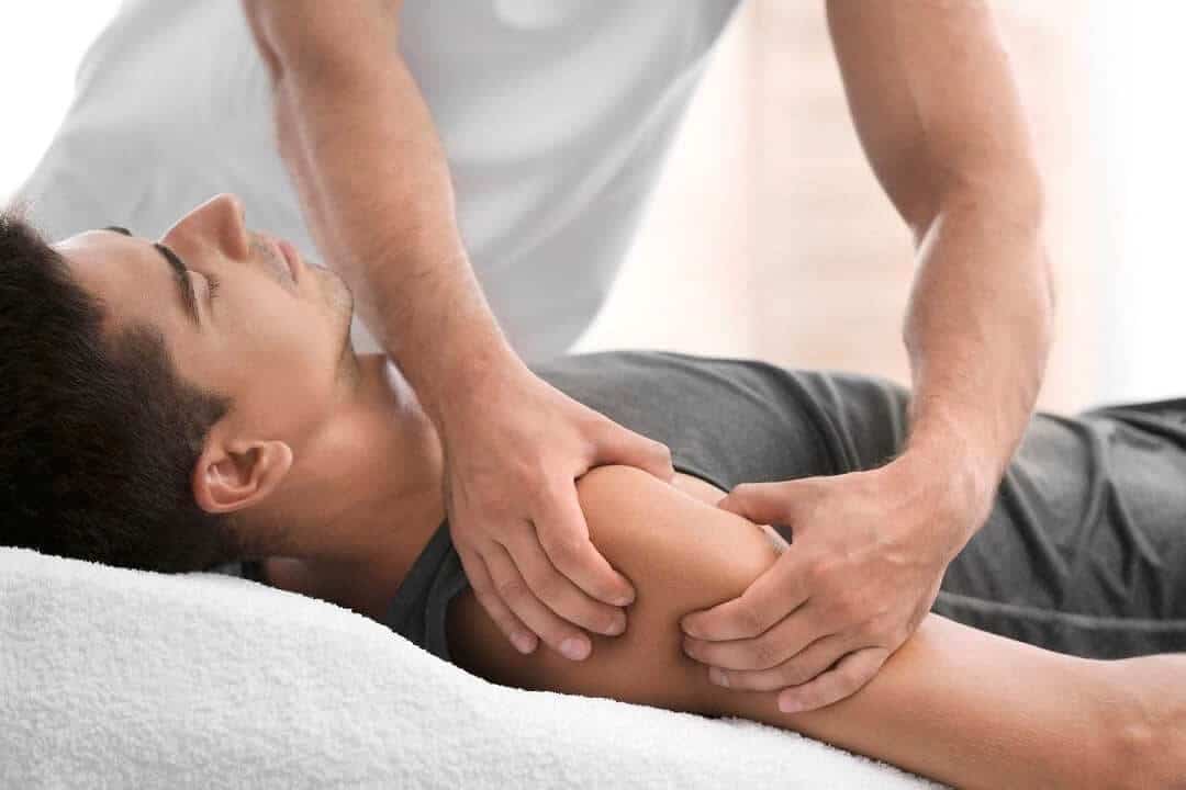 ماساژ در منزل و یا محل کار
