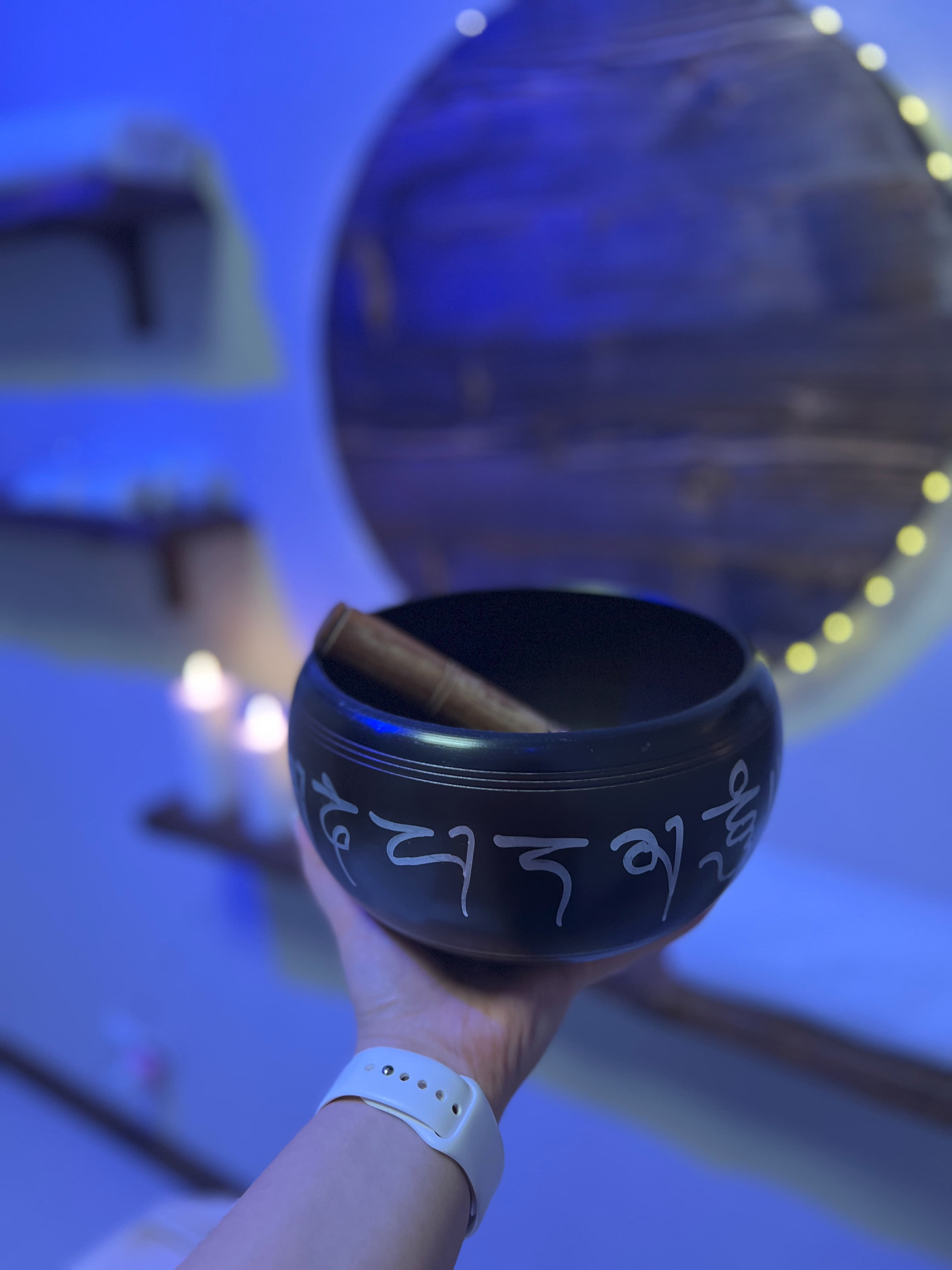 خدمات متنوع ماساژ درمانی و ریلکسی